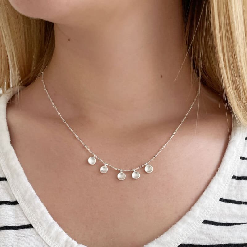 Five-Tinny-Pendant-Silver-lady