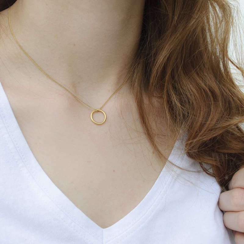 Nicola-Pendant-gold-lady