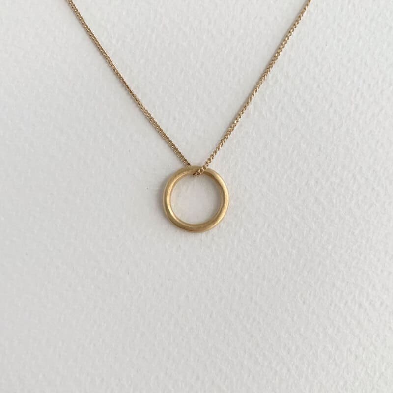 Nicola-Pendant-gold Nicola-Pendant-gold