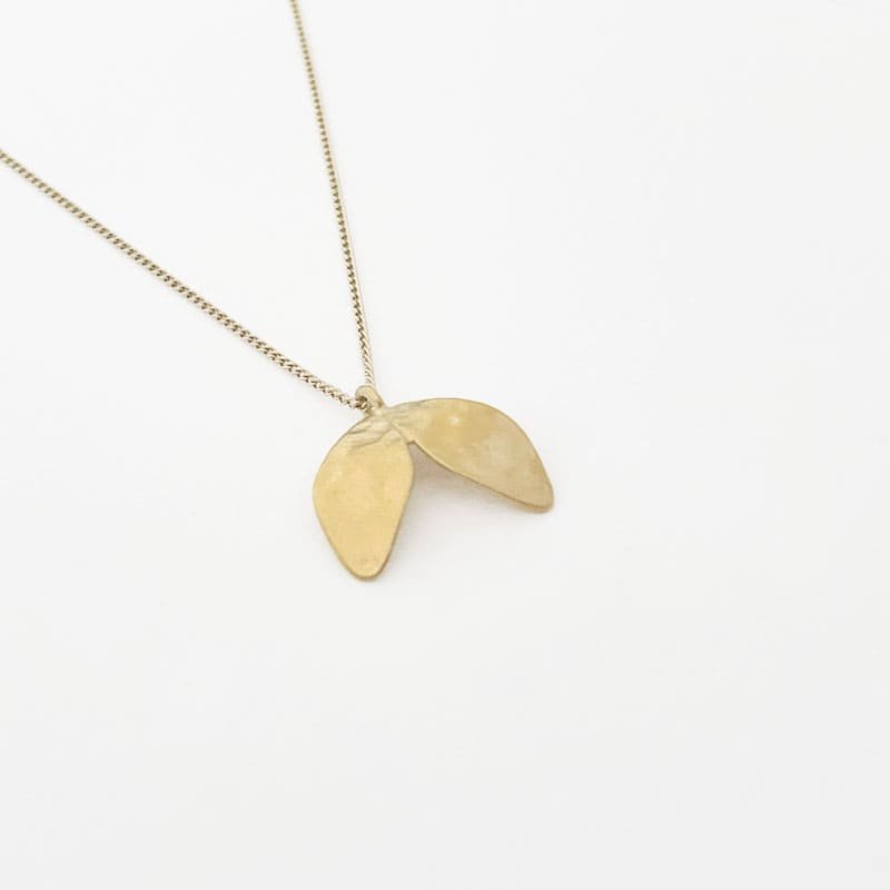 vera-necklace-gold vera-necklace-gold